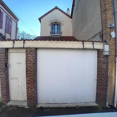 Les Etapes Chartraines Parking Wifi Jaccuzi Apartment Chartres Bagian luar foto