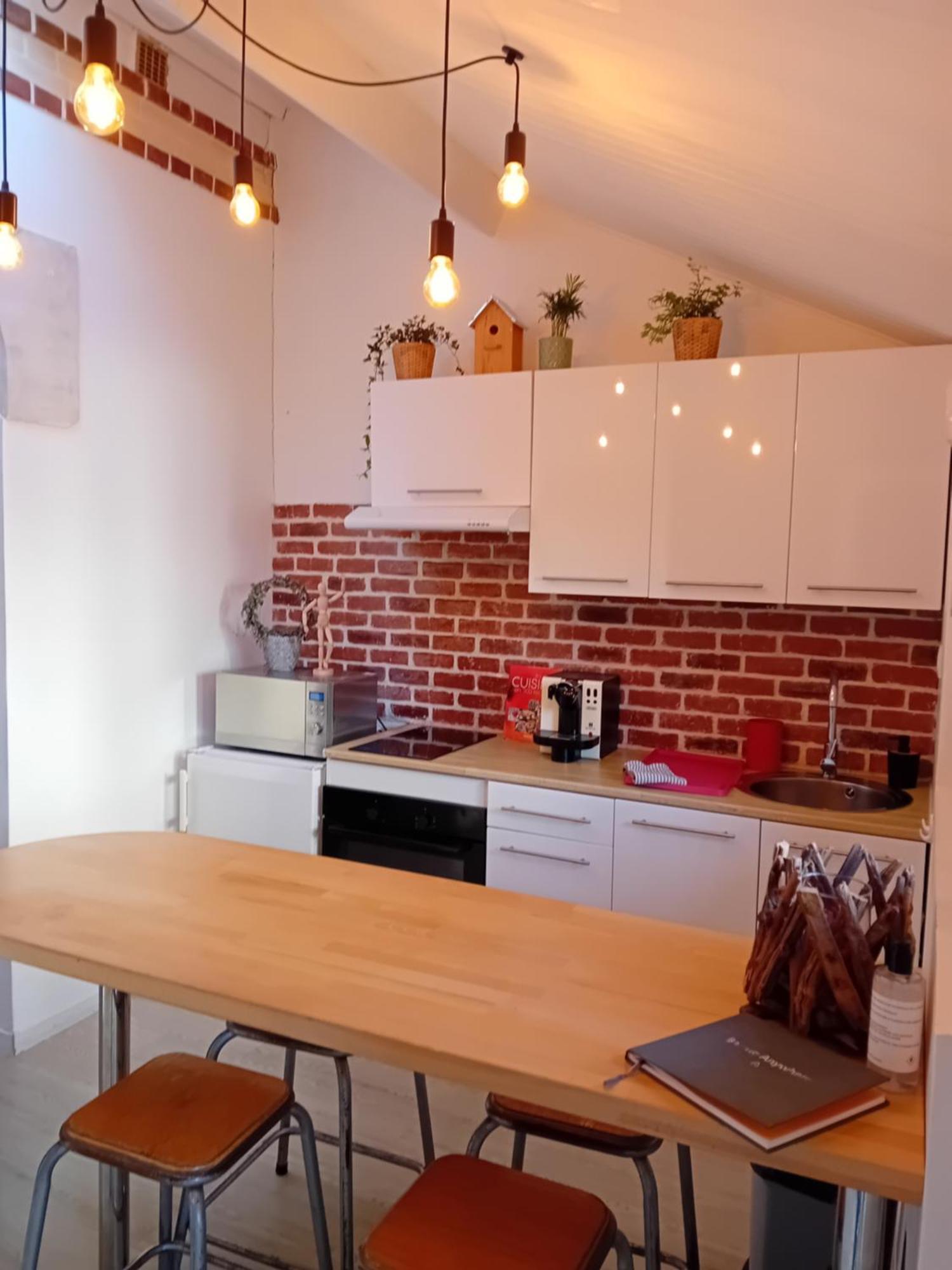 Les Etapes Chartraines Parking Wifi Jaccuzi Apartment Chartres Bagian luar foto